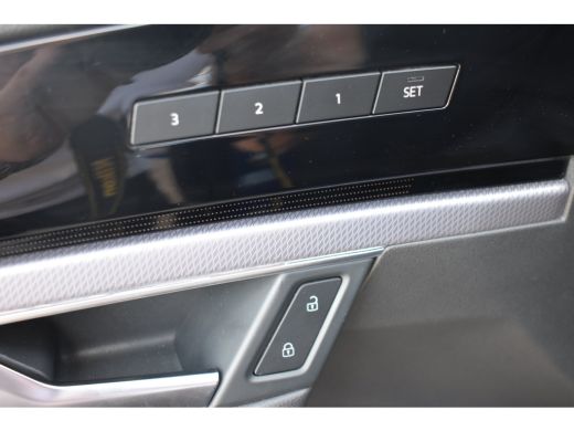 Volkswagen Touareg 3.0 TSI eHybrid 462PK 4MOTION R | SOH 91% | ALARM | TREKHAAK | 21 INCH | LUCHTVERING | PANORAMADA... ActivLease financial lease