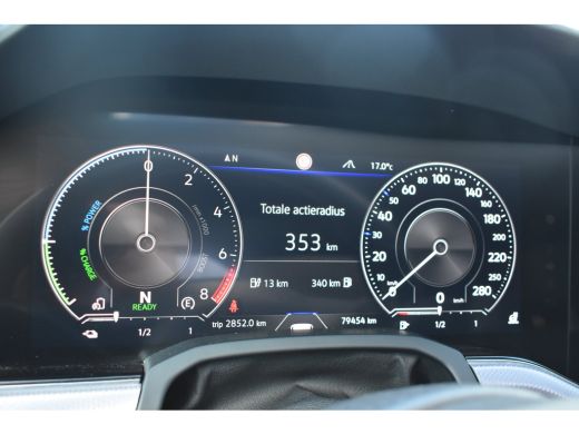 Volkswagen Touareg 3.0 TSI eHybrid 462PK 4MOTION R | SOH 91% | ALARM | TREKHAAK | 21 INCH | LUCHTVERING | PANORAMADA... ActivLease financial lease