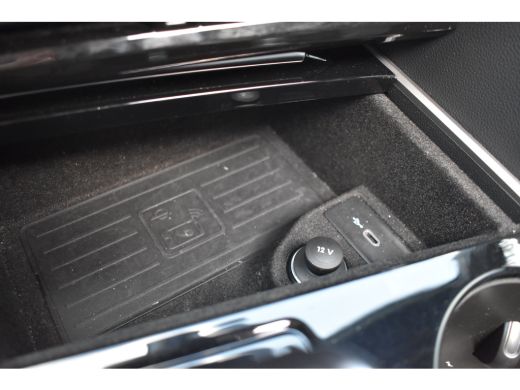 Volkswagen Touareg 3.0 TSI eHybrid 462PK 4MOTION R | SOH 91% | ALARM | TREKHAAK | 21 INCH | LUCHTVERING | PANORAMADA... ActivLease financial lease