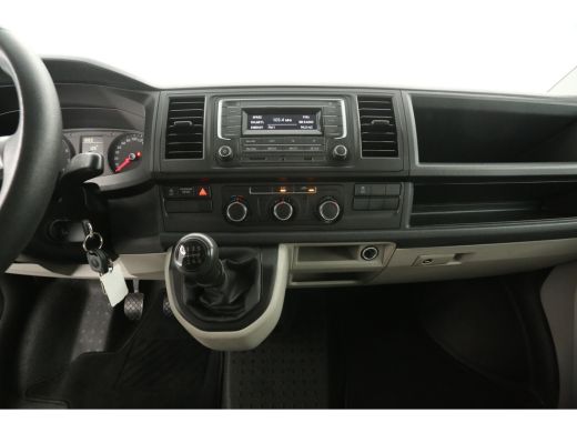 Volkswagen Transporter 2.0 TSI L1H1 150PK | BENZINE | Airco | 3 Zits | Parkeersensoren | Elektrpakket ActivLease financial lease