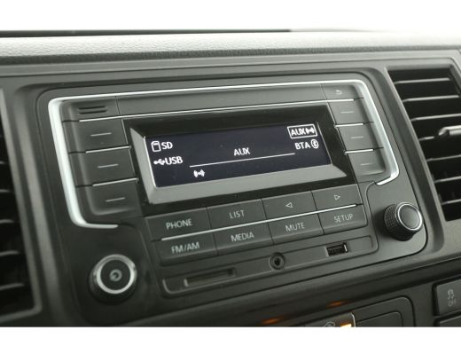 Volkswagen Transporter 2.0 TSI L1H1 150PK | BENZINE | Airco | 3 Zits | Parkeersensoren | Elektrpakket ActivLease financial lease