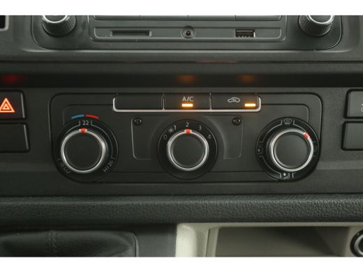 Volkswagen Transporter 2.0 TSI L1H1 150PK | BENZINE | Airco | 3 Zits | Parkeersensoren | Elektrpakket ActivLease financial lease