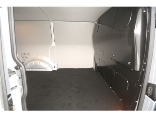 Volkswagen Transporter 2.0 TSI L1H1 150PK | BENZINE | Airco | 3 Zits | Parkeersensoren | Elektrpakket ActivLease financial lease