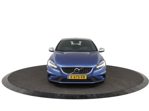Volvo  V40 2.0 T2 R-Design | Panorama dak | Camera | PDC | Elektrisch verstelbare stoel | Navi ActivLease financial lease