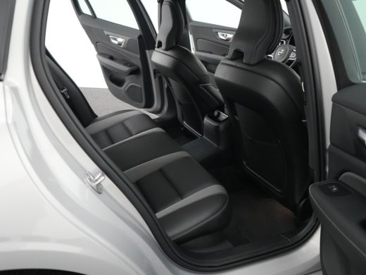 Volvo  V60 2.0 T6 Plug-in hybrid AWD Plus Dark | 360&deg; Camera | Harman Kardon | Nappa Sportstoelen | Adaptive... ActivLease financial lease