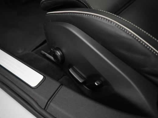 Volvo  V60 2.0 T6 Plug-in hybrid AWD Plus Dark | 360&deg; Camera | Harman Kardon | Nappa Sportstoelen | Adaptive... ActivLease financial lease