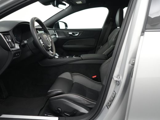 Volvo  V60 2.0 T6 Plug-in hybrid AWD Plus Dark | 360&deg; Camera | Harman Kardon | Nappa Sportstoelen | Adaptive... ActivLease financial lease