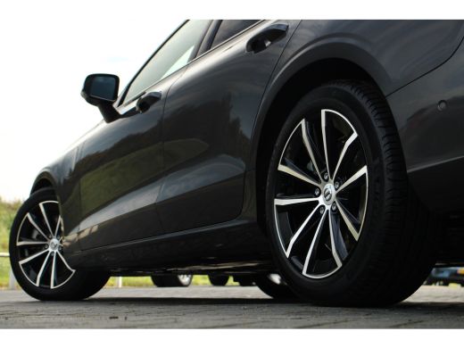 Volvo  V60 2.0 T6 Plug-in hybrid AWD Plus Dark | Harman Kardon | 360&deg; Camera | Full LED | Leder | Adaptive C... ActivLease financial lease