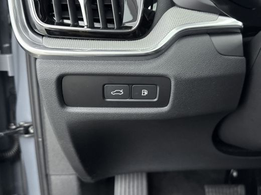 Volvo  V60 T6 Plug-in hybrid Plus Dark Long Range | Intellisafe Surround& Assist | Lederen bekleding | Memor... ActivLease financial lease