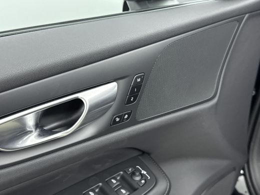 Volvo  V60 T6 Plug-in hybrid Plus Dark Long Range | Leder | Keyless Entry | 19'' | Memory| Intellisafe Surro... ActivLease financial lease