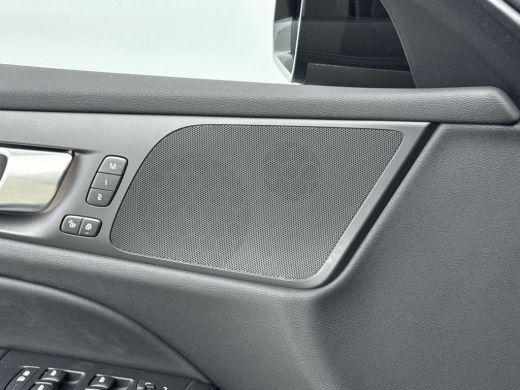 Volvo  V60 T6 Plug-in hybrid Plus Dark Long Range | Leder | Keyless Entry | 19'' | Memory| Intellisafe Surro... ActivLease financial lease