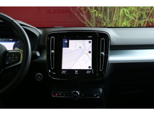 Volvo  XC40 1.5 T5 Recharge Business Pro | Camera | Keyless | Navigatie | 18" Velgen ActivLease financial lease