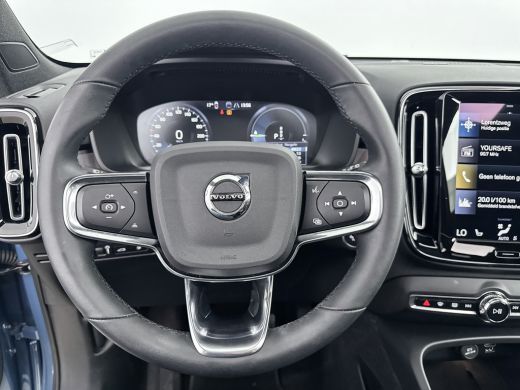 Volvo  XC40 T5 Recharge Ultimate Dark | 19" Allseason | Panoramadak | Trekhaak | Harman Kardon | Elektr. vers... ActivLease financial lease