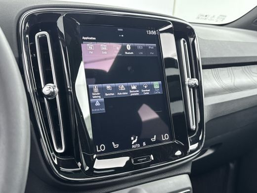 Volvo  XC40 T5 Recharge Ultimate Dark | 19" Allseason | Panoramadak | Trekhaak | Harman Kardon | Elektr. vers... ActivLease financial lease