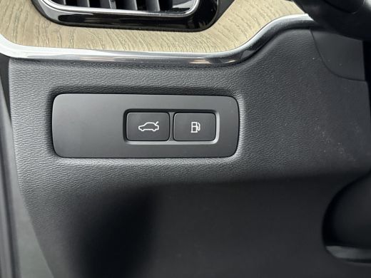 Volvo  XC60 NEW MODEL 2.0 T6 Plug-in hybrid AWD Plus Dark | Panoramadak | PDC V+A en 360 Camera | Stoel+stuur... ActivLease financial lease