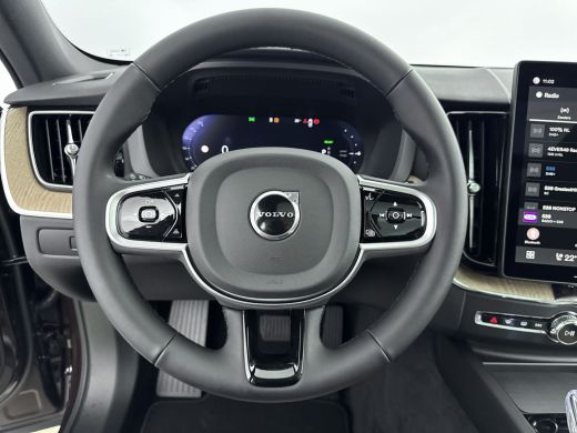 Volvo  XC60 NEW MODEL 2.0 T6 Plug-in hybrid AWD Plus Dark | Panoramadak | PDC V+A en 360 Camera | Stoel+stuur... ActivLease financial lease