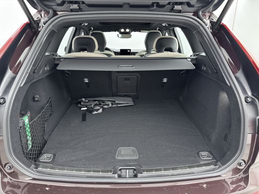 Volvo  XC60 NEW MODEL 2.0 T6 Plug-in hybrid AWD Plus Dark | Panoramadak | PDC V+A en 360 Camera | Stoel+stuur... ActivLease financial lease