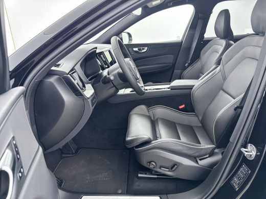 Volvo  XC60 T6 Recharge Plus Dark | 19" Allseason | Sportstoelen | Trekhaak | Full LED | Elektrisch verstelba... ActivLease financial lease
