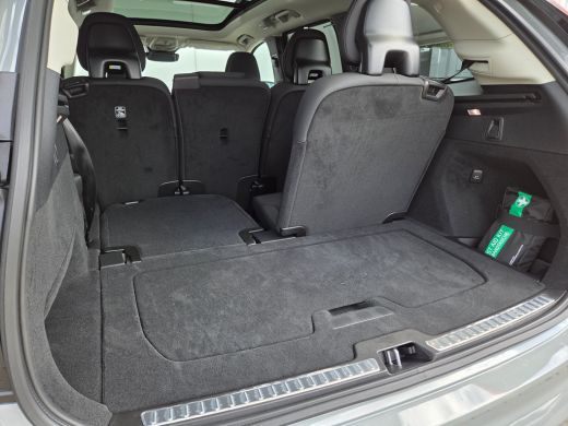 Volvo  XC90 T8 Ultra Dark Vapour Grey | Head-Up | Panorama | 7-Persoons ActivLease financial lease