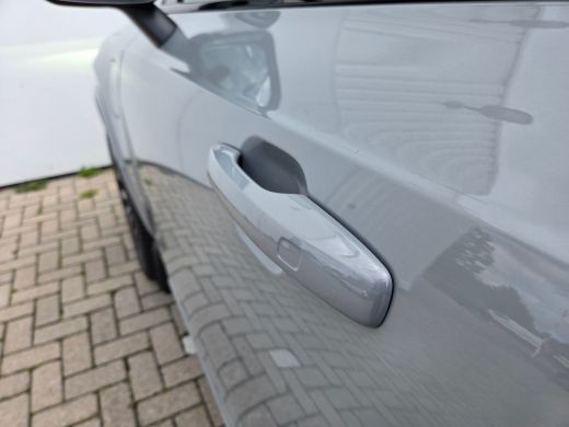 Volvo  XC90 T8 Ultra Dark Vapour Grey | Head-Up | Panorama | 7-Persoons ActivLease financial lease