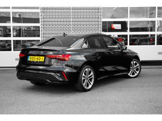 Audi A3 Limousine 30 TFSI S edition | Trekhaak | Carplay | Comfortpakket Plus | Achteruitrijcamera |