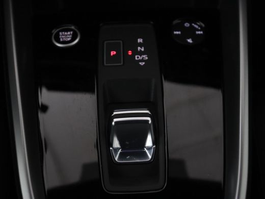Audi A3 30 TFSI Business edition | Carplay | Sportstoelen | Virtual Cockpit | Full LED | Audi Sound | Cli... ActivLease financial lease