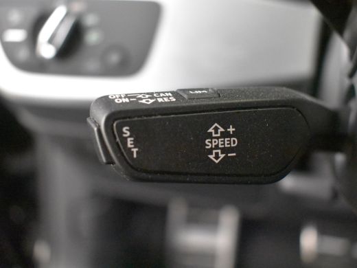 Audi A4 Limousine 35 TFSI Sport S line edition | Electronic climate controle | Navigatiesysteem full map ... ActivLease financial lease