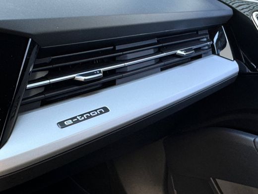 Audi Q4 e-tron 45 Advanced edition 82 kWh 286pk MMI navigatie plus | Parkeerhulp plus | Achteruitrijcamera ActivLease financial lease