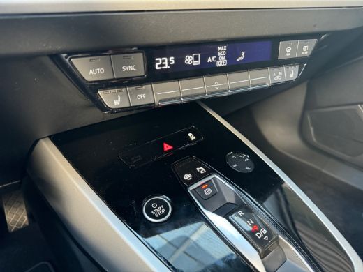 Audi Q4 e-tron 45 Advanced edition 82 kWh 286pk MMI navigatie plus | Parkeerhulp plus | Achteruitrijcamera ActivLease financial lease