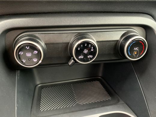 Citroën C3 1.2 Turbo 100pk Plus | Achterbank in delen neerklapbaar | Achterspoiler | Airco ActivLease financial lease