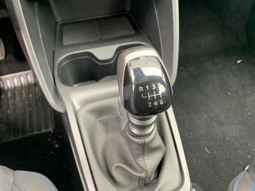 Citroën C3 1.2 Turbo 100pk Plus | Achterbank in delen neerklapbaar | Achterspoiler | Airco ActivLease financial lease