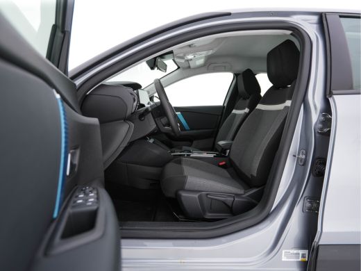 Citroën &euml;-C4 Live 50 kWh [ 3-Fase-11kW] {SOH-88%} (INCL-BTW) Aut. *HEATPUMP | DIGI-COCKPIT | COMFORT-SEATS | D... ActivLease financial lease