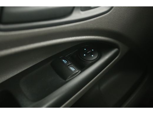 Ford Transit Connect 1.5 EcoBlue | Airco | Cruise | 3 Zits | Trekhaak | Imperiaal | Elektrpakket ActivLease financial lease