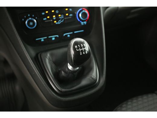 Ford Transit Connect 1.5 EcoBlue | Airco | Cruise | 3 Zits | Trekhaak | Imperiaal | Elektrpakket ActivLease financial lease