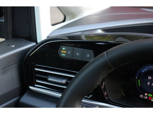 Ford Transit Connect PHEV Black Edition | Verlaagd | 19" Velgen | Sidebars | LED | Apple Carplay | Leder | Adapt. Crui... ActivLease financial lease