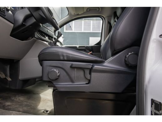 Ford Transit Custom 300 2.0 TDCI L2H1 Trend | BPM Vrij | Camera | Laadruimte Bescherming | Apple Carplay/Android Auto... ActivLease financial lease