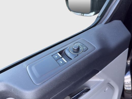 Ford Transit Custom 320 2.0 TDCI L2H1 Limited 136pk | Betimmering | Stoel - stuur - voorruit verwarming | Adapt. Crui... ActivLease financial lease