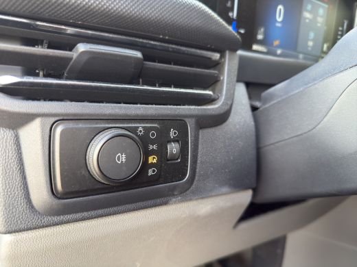 Ford Transit Custom 320 2.0 TDCI L2H1 Limited 136pk | Betimmering | Stoel - stuur - voorruit verwarming | Adapt. Crui... ActivLease financial lease