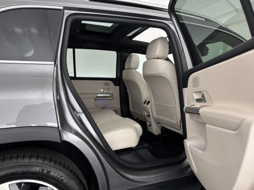 Mercedes-Benz GLB 180 Business Solution (INCL-BTW) Aut. *PANO | LEATHER | FULL-LED | BLINDSPOT | MEMORY-PACK | AMBI... ActivLease financial lease