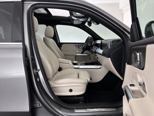 Mercedes-Benz GLB 180 Business Solution (INCL-BTW) Aut. *PANO | LEATHER | FULL-LED | BLINDSPOT | MEMORY-PACK | AMBI... ActivLease financial lease