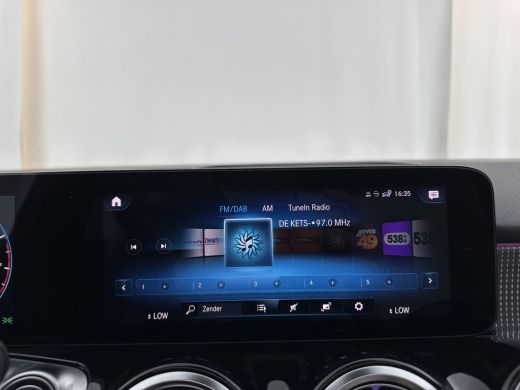 Mercedes-Benz GLB 180 Business Solution (INCL-BTW) Aut. *PANO | LEATHER | FULL-LED | BLINDSPOT | MEMORY-PACK | AMBI... ActivLease financial lease