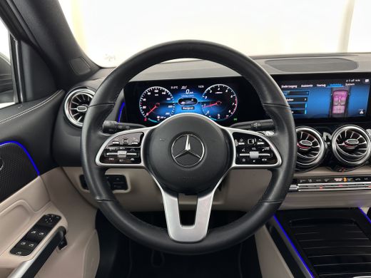 Mercedes-Benz GLB 180 Business Solution (INCL-BTW) Aut. *PANO | LEATHER | FULL-LED | BLINDSPOT | MEMORY-PACK | AMBI... ActivLease financial lease