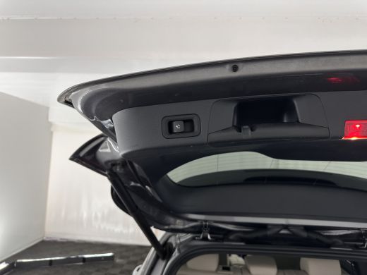 Mercedes-Benz GLB 180 Business Solution (INCL-BTW) Aut. *PANO | LEATHER | FULL-LED | BLINDSPOT | MEMORY-PACK | AMBI... ActivLease financial lease