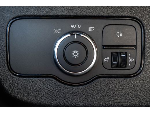 Mercedes-Benz Sprinter 315 CDI | 150 PK | Automaat | Bakwagen met laadklep | Zijdeur | Camera | Cruise | Mbux | Climatronic ActivLease financial lease