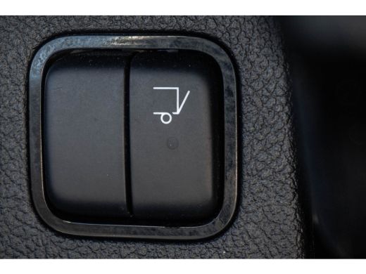 Mercedes-Benz Sprinter 315 CDI | 150 PK | Automaat | Bakwagen met laadklep | Zijdeur | Camera | Cruise | Mbux | Climatronic ActivLease financial lease