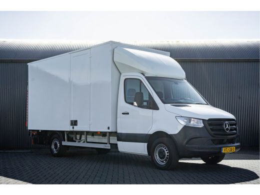 Mercedes-Benz Sprinter 315 CDI | 150 PK | Automaat | Bakwagen met laadklep | Zijdeur | Camera | Cruise | Mbux | Climatronic ActivLease financial lease