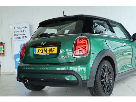 Mini Cooper 1.5 Cooper Camden Edition | Cruise Control | Carplay | Climate Control | LED | Sensoren | LMV | ActivLease financial lease