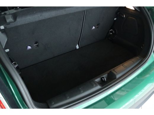 Mini Cooper 1.5 Cooper Camden Edition | Cruise Control | Carplay | Climate Control | LED | Sensoren | LMV | ActivLease financial lease