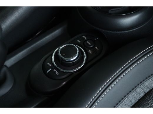 Mini Cooper 1.5 Cooper Camden Edition | Cruise Control | Carplay | Climate Control | LED | Sensoren | LMV | ActivLease financial lease