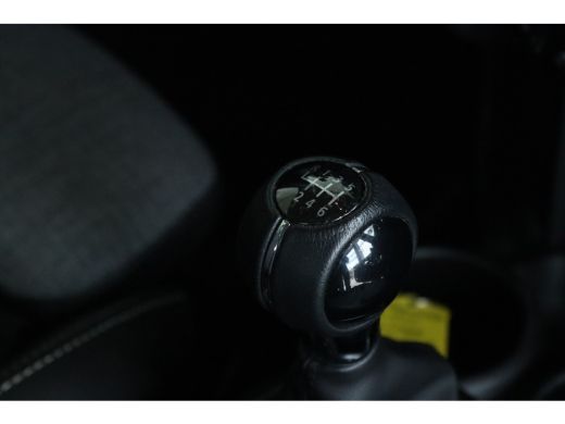 Mini Cooper 1.5 Cooper Camden Edition | Cruise Control | Carplay | Climate Control | LED | Sensoren | LMV | ActivLease financial lease